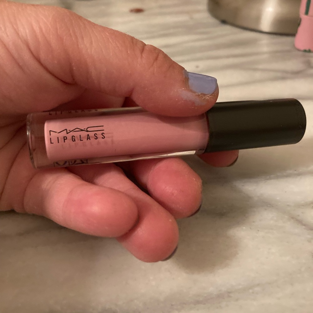 Mac cosmetics snob lipglass used once